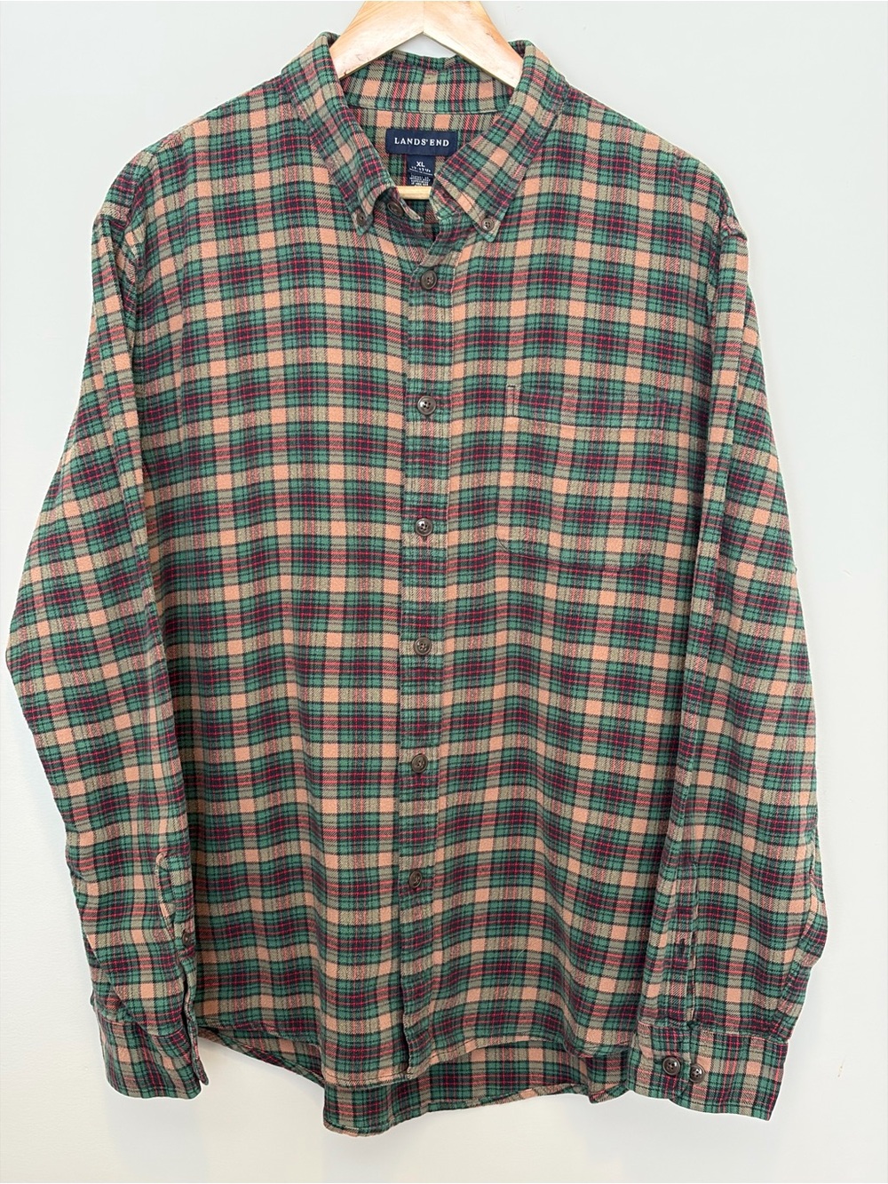 Lands' End Men's Tan and Green Plaid Long-Sleeve Button-Down Shirt